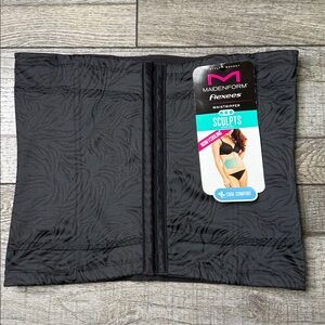 Maidenform Black Sculpting Waist Nipper